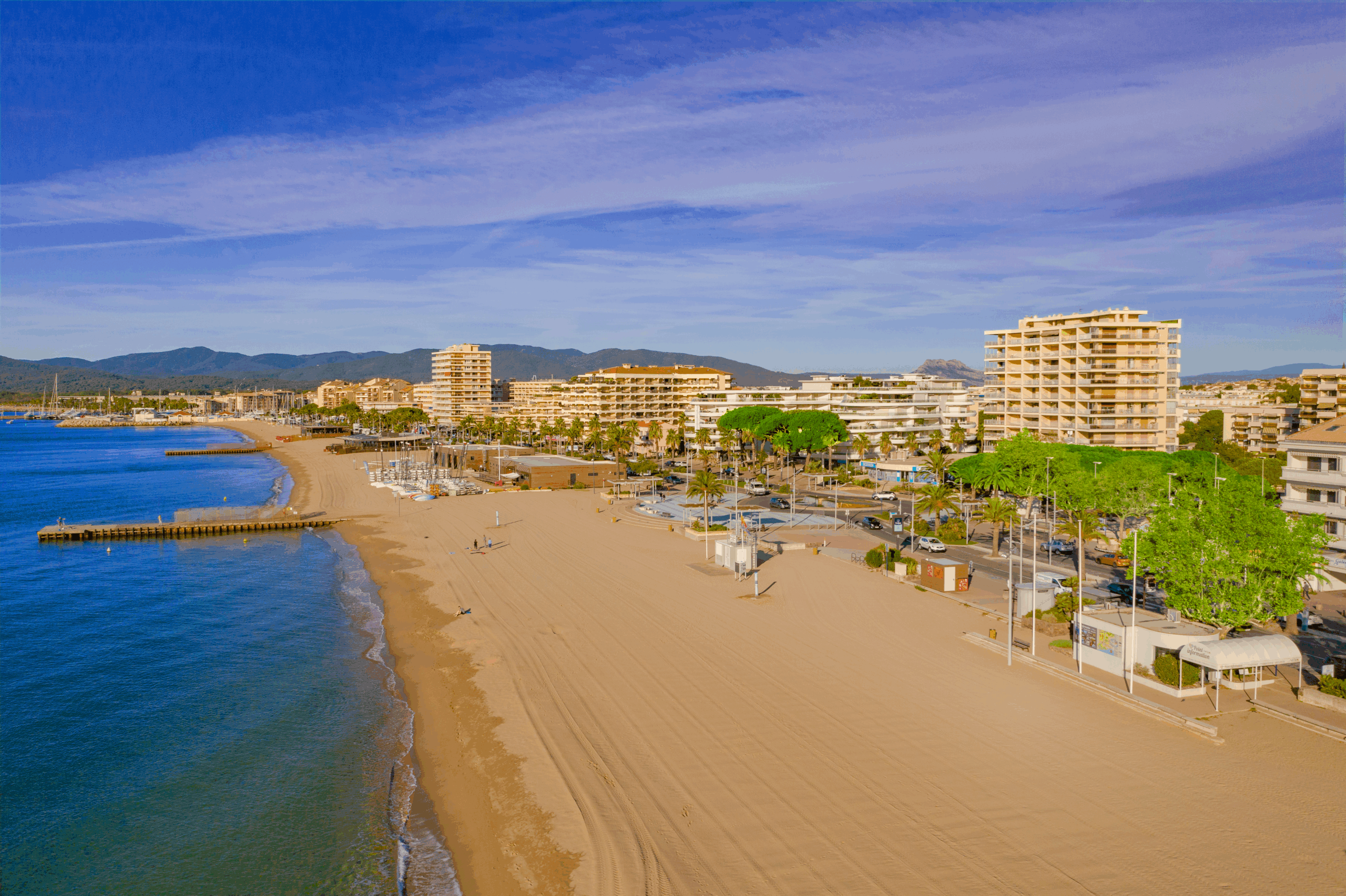 bord-de-mer-frejus-hotel-les-palmiers